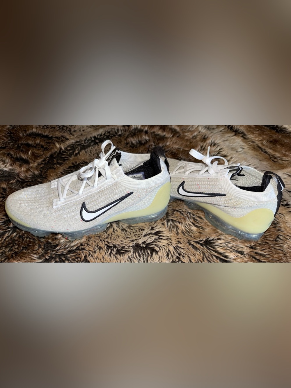 Nike Women’s Flyknit Running Sneakers